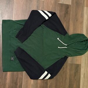 Abercrombie & Fitch Green Sweatshirt